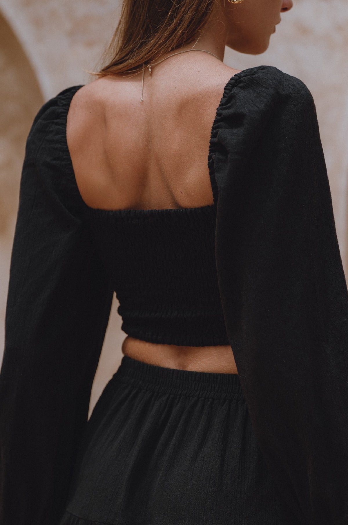 Helsa Long Sleeve Linen Top