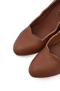 Alia Classic Leather Heels (*Sz. 4)