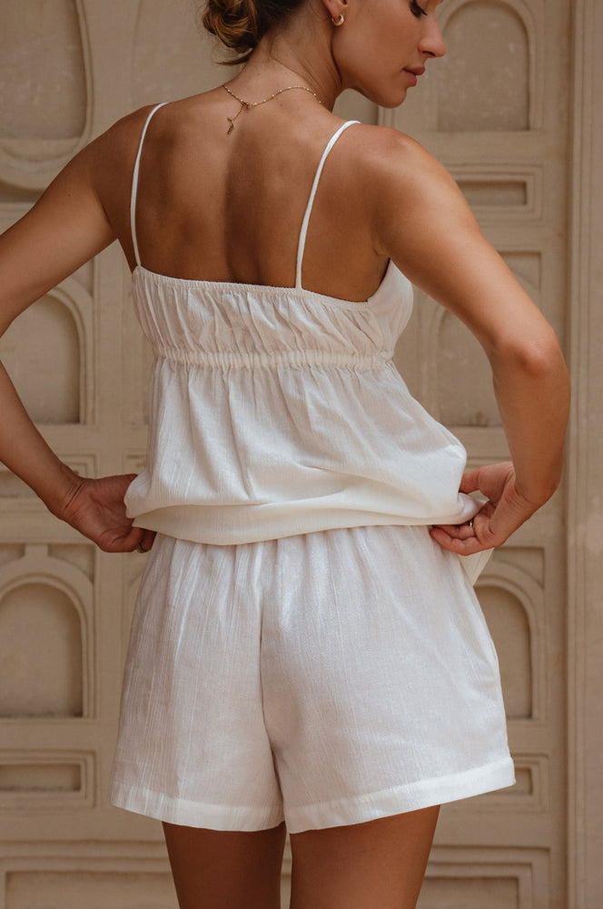 
                  
                    Amio Linen Shorts
                  
                