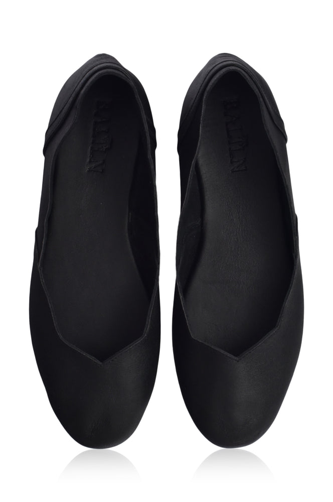 
                  
                    Milan Leather Ballet Flats (Sz. 4 & 11)
                  
                